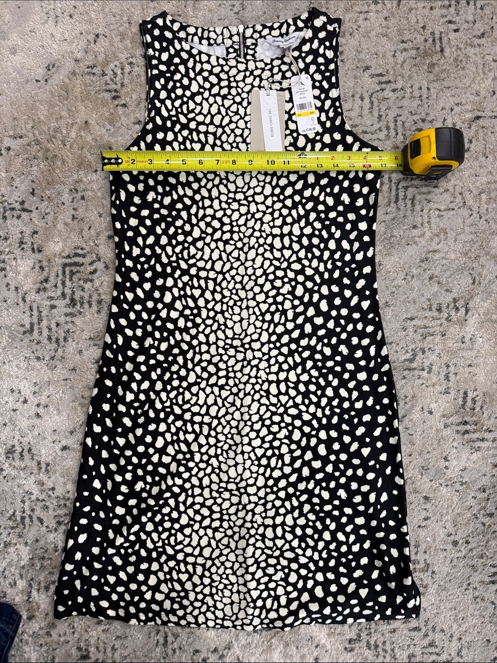 Tommy Bahama Black and White Sleeveless Patterned Sheath Dress
